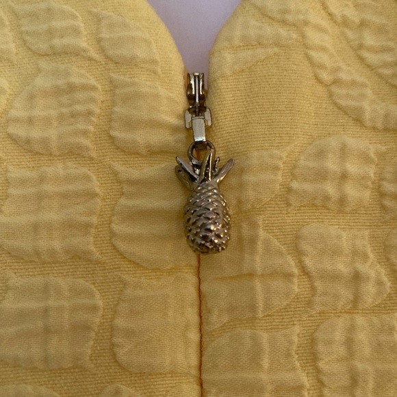 Lilly Pulitzer yellow pineapple dress. - Picture 4 of 6